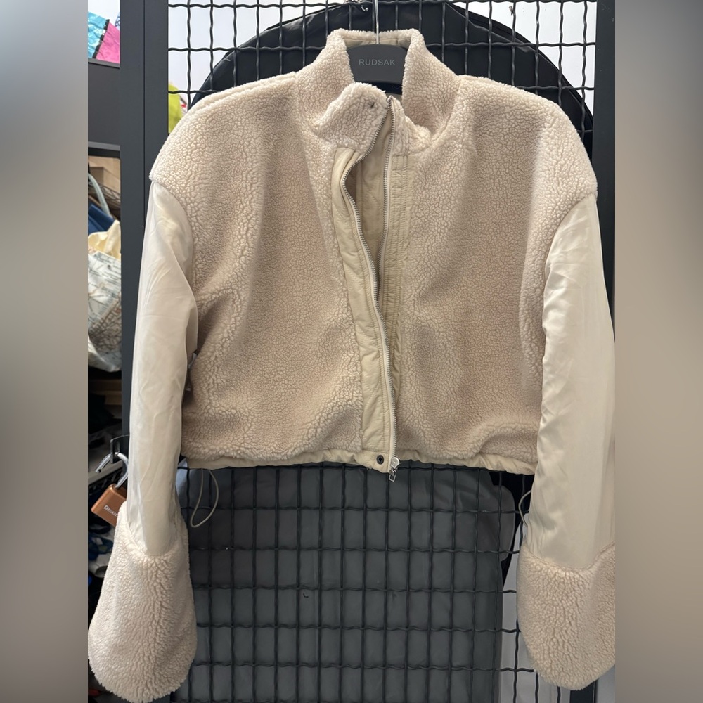 Sadie & Sage Cream Quilted Crop Puffer Jacket — Size XS - Picture 9 of 13